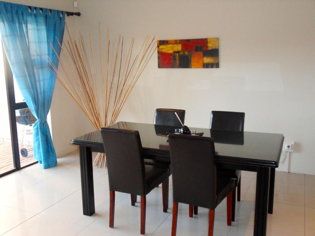 Haus Holzapfel Ξενοδοχείο Beaufort West Δωμάτιο φωτογραφία